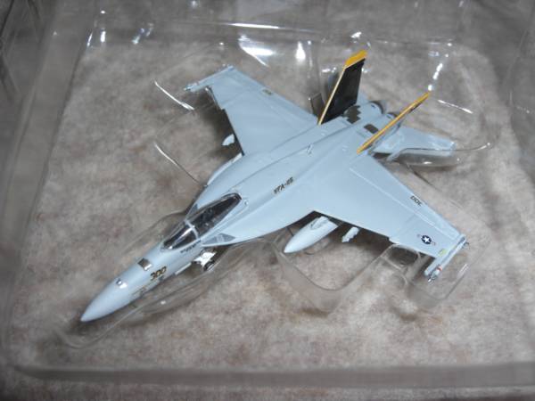 Hogan 1/200 F/A-18E USN VFA-155 Eagles NAF Atsugi NF-200 2009(7174)