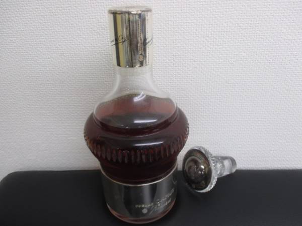 カミュ シルバートップ CAMUS 未開栓CAMUS バカラボトル バカラ 700ml