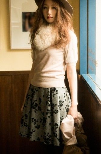 レッセパッセ■ツィードフロッキーフレアースカート 黒 サイズ36（S）