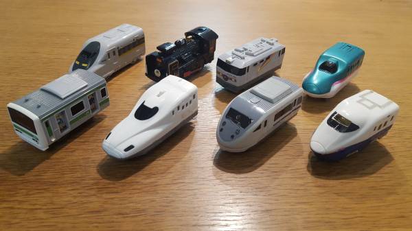 ■プラレール■ハッピーセット■7台＋おまけつき■外遊び用に_1