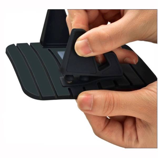 車ホルダーソフトシリコンアンチスリップマット、iphone など薄型スマホ用自動車電話ホルダー_2