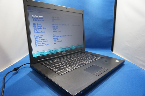 ジャンク DELL Vostro 1520 Core2Duo P8600 2.40GHz 2GB HDD無