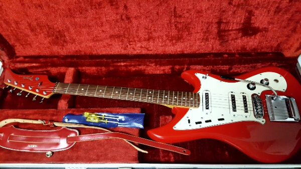 YAMAHA SG-3 極めて美品 レア 純正ハードケース ビザール teisco YAMAHA SG-3 極めて美品 レア 純正ハードケース ビザール teisco
