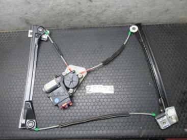 フォルクスワーゲン　VW　ポロ　9NBBY　左前パワーウィンドウモーター　レギュレーター　ドアモーター　H14年　No.Z6274