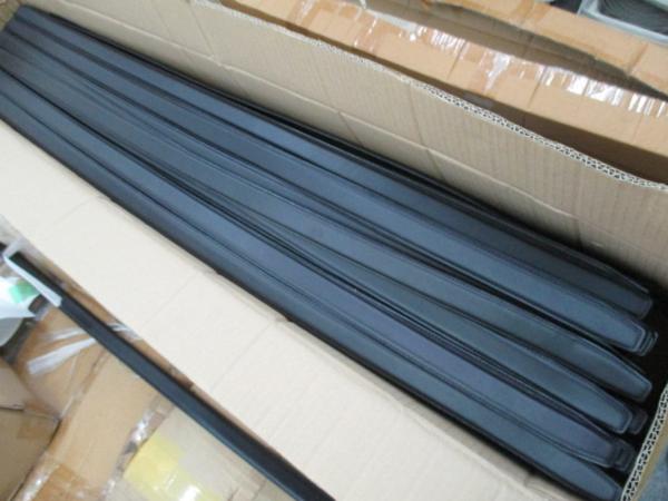 03/129 ★メンズ/紳士/ベルト/ブラック/黒/穴なし/バックルなし/大量/約200本セット/未使用品♪倒産品だから良いモノをお安く♪