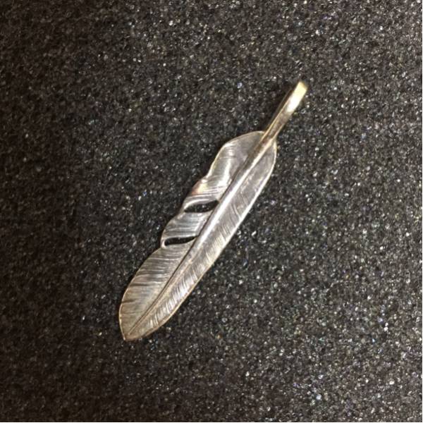 ゴローズ プレーンフェザー 大 右向き 原宿 goro's オールド_1