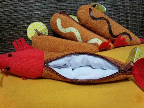 FANS エビフライポーチ　全4種_2