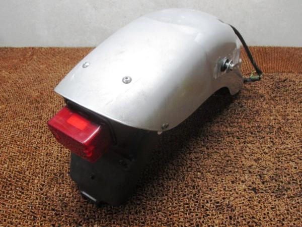 マグナ50 リアフェンダー テールランプ □IZ85！AC13 修復素材に ホンダ