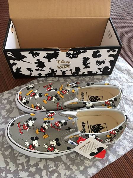 vansクラシックスリッポンディズニーコラボ★新品★箱付