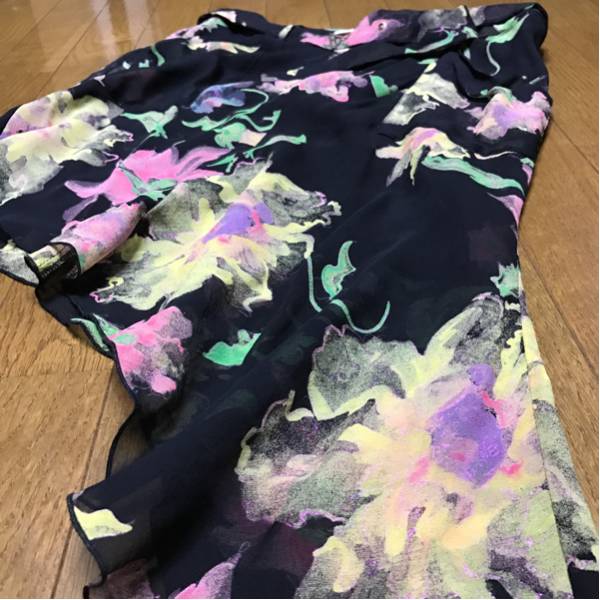 ウンガロ ungaro fuchsia アシンメトリー スカート 花柄 美品