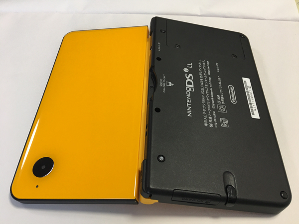 【送料無料】DSiLL イエロー 本体 中古 箱付き