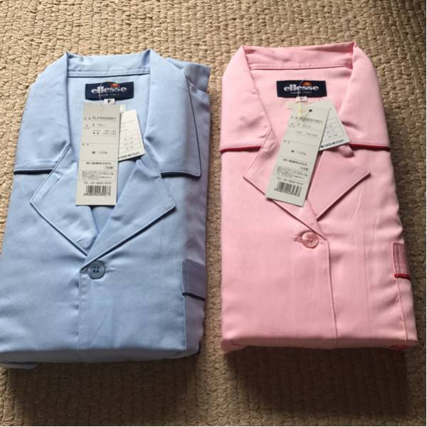 【新品】elesse ペアパジャマ フリーサイズ 西川産業 小さなシミあり
