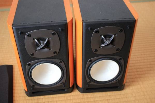 ONKYO オンキヨー D-112E LTD ブックシェルフ スピーカー Amazon.co.jp: ONKYO 2ウェイ ブックシェルフ型スピーカーシステム
