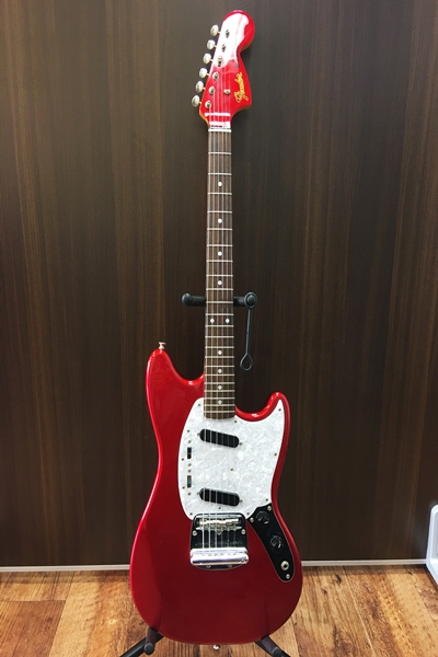 フェンダー ムスタング レッド 付属品多数 ソフトケース付 Fender