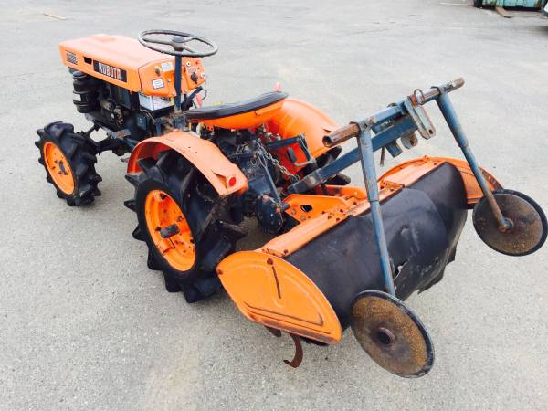 クボタ 売り切り!! クボタ トラクター B6000 4WD 11馬力 中古 B6000 