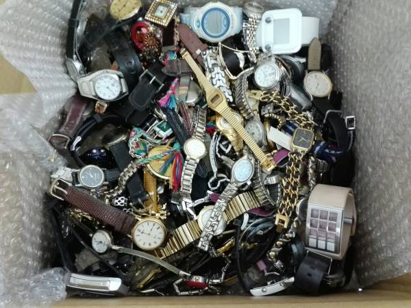 ジャンク時計 100個まとめ売り 種類色々 2