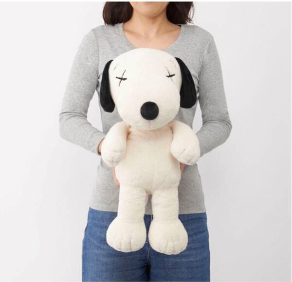 新品 Mサイズ KAWS Peanuts ぬいぐるみ カウズ × ピーナッツ Snoopy