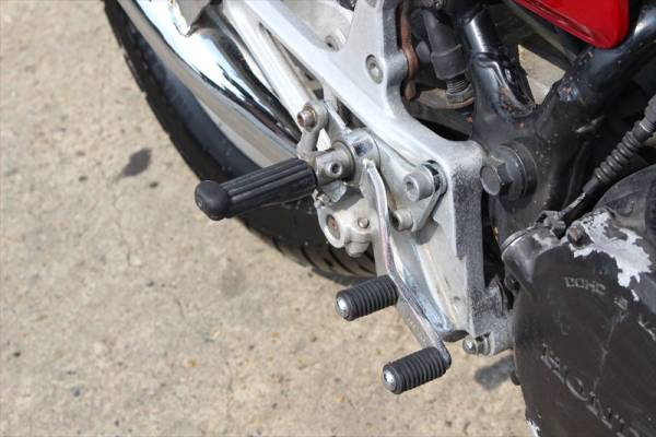 CBX400F BEET バックステップ （0419-8-74）ビートNC07