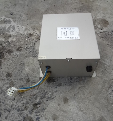 １００V＝１００Vアウト　ノイズ対策や安定化に最適！1000VA
