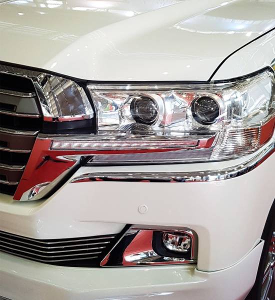 200系 | ランドクルーザー LED LEDヘッドライト 流れるウィンカー 三眼
