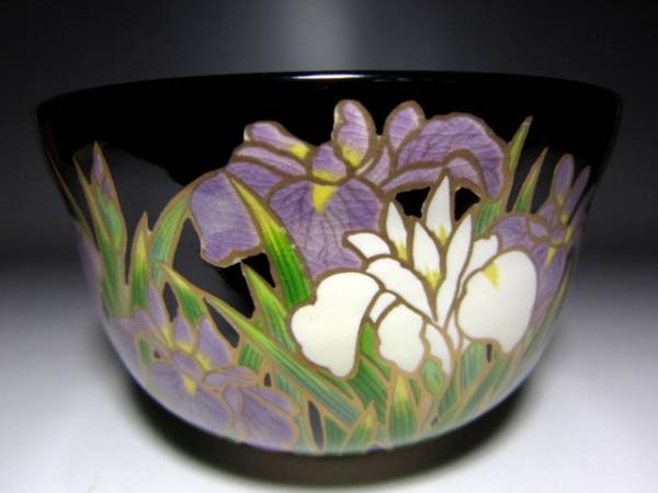 工芸品 ☆ 真葛香斎 山景絵茶碗 裏千家十五代鵬雲斎の花押がございます