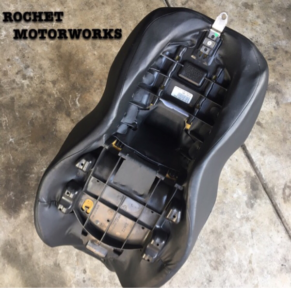 Harley-Davidson純正シート美品 Harley-Davids 純正シート 美品 