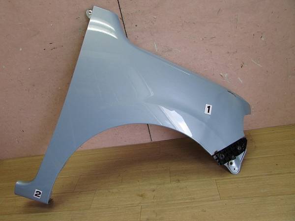 掘り出し物を検索。 26032：ミラココア L675S/フロントフェンダー右