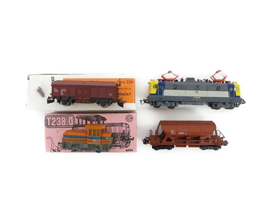 KTM 鉄道模型 寝台特急電車 581系 モハネ580形 本体 KTM toueizanのブログ HOゲージ（旧型国電）ジャンクのレストア 鉄道