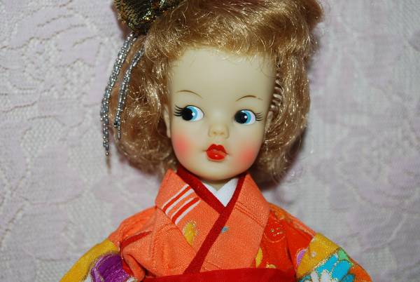 ☆ タミーちゃん 日本製 お団子ヘアの子 ハンドメイド着物着用