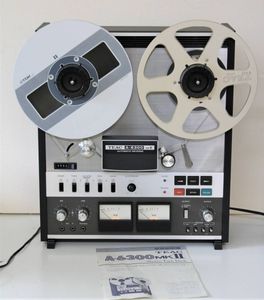 TEAC A-6300 ジャンク品 電源OK 動作NG ティアック