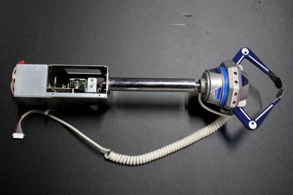 ニューｕｆｏキャッチャー アームユニット 青 筐体 コントロールパネル 売買されたオークション情報 Yahooの商品情報をアーカイブ公開 オークファン Aucfan Com