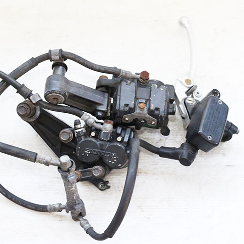 CB750F FC RC04 フロントブレーキ キャリパー セット M1 (909) CB750F
