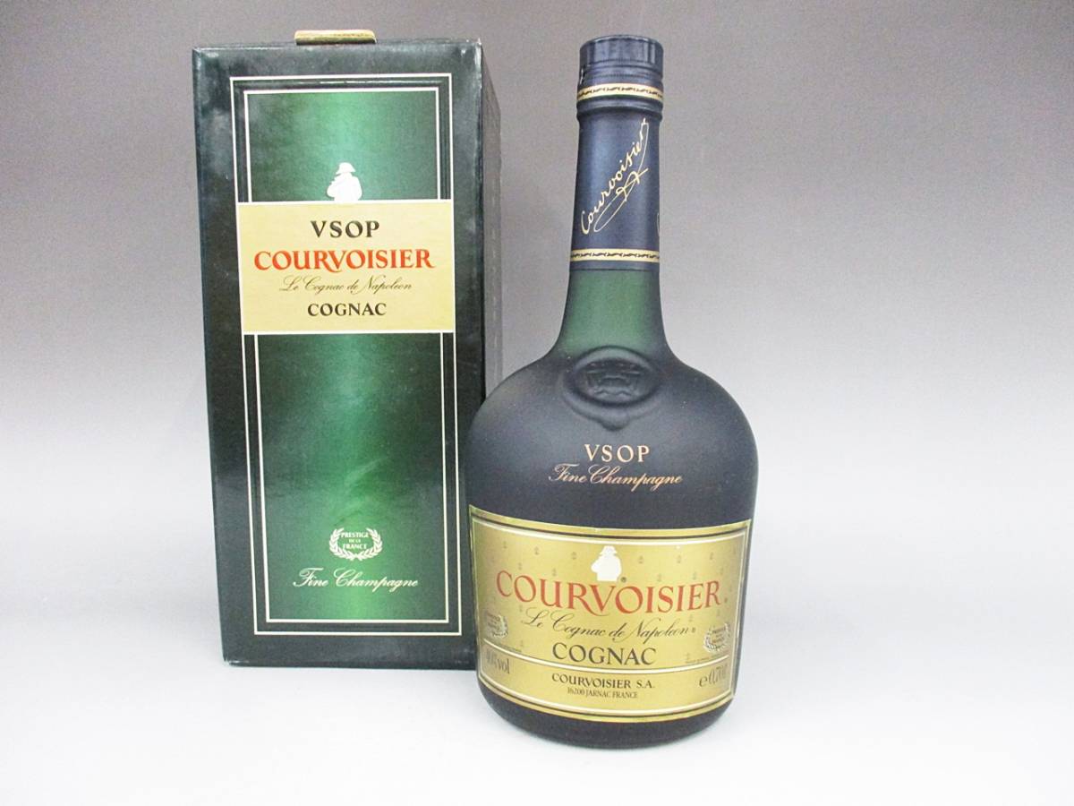 26gf08 COURVOISIER クルボアジェ VSOP 700ml 古酒 箱付 ブランデー 未開栓