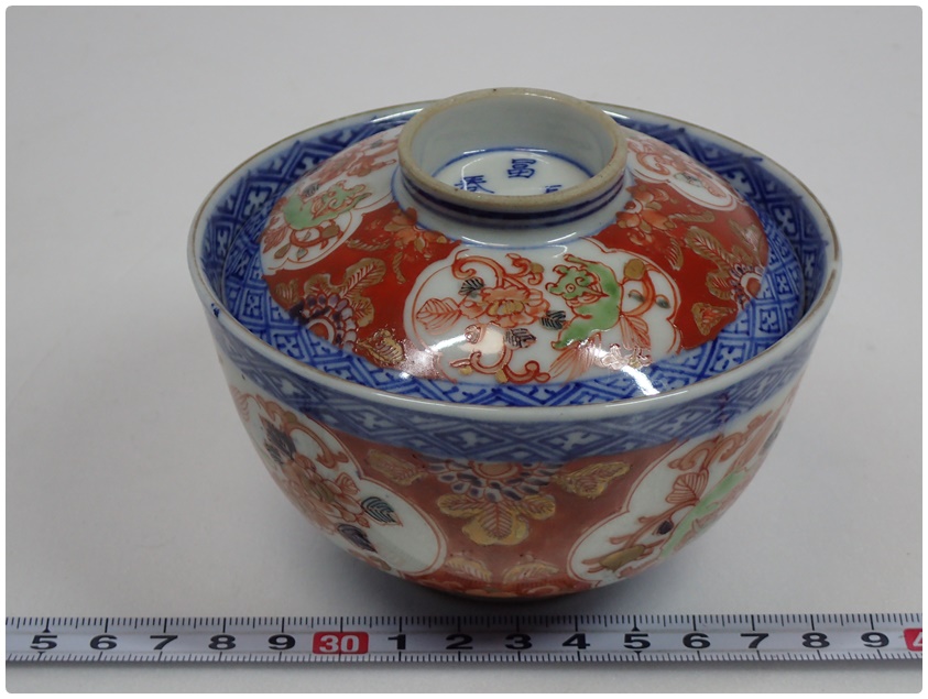 冨貴長春 古伊万里 富貴長春 染錦蓋茶碗8客 直径:11㎝ 時代 冨貴長春 古伊万里 富貴長春 染錦蓋茶碗8客 直径:11㎝ 時代
