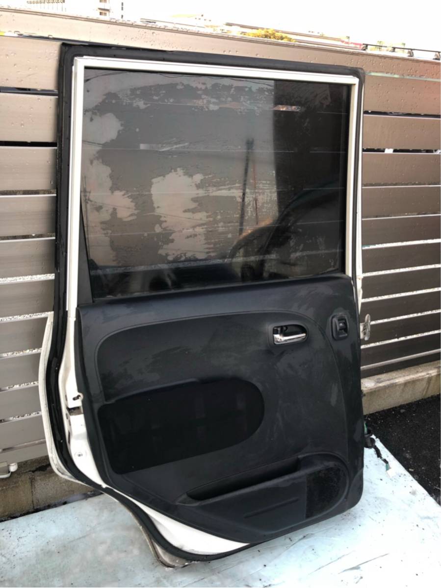 タント TA-L350S 左Rドア R左 リア W16 パールホワイト 67004-B2040 タント L350S L360S 左フロント オートドアロックソレノイド 2P