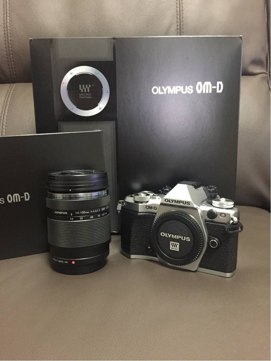 オリンパス ミラーレス一眼レフカメラ OM-D E-M5 MarkⅡ 14-150レンズキット おまけ 14-42 レンズ付_1