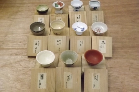 【正規品，最新作】 M2844 萩焼 古九谷 薩摩焼 龍門司焼 上神焼他 盃 色々まとめて(その他)｜売買されたオークション情報、yahooの商品情報をアーカイブ公開 - オークファン 陶磁一般