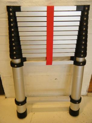 伸縮ハシゴ　最長3.8m　耐荷重150kg 　スーパーラダー　 コンパクト　持ち運びやすい　伸縮自在　自動ロック　スライド式　アルミ 梯子