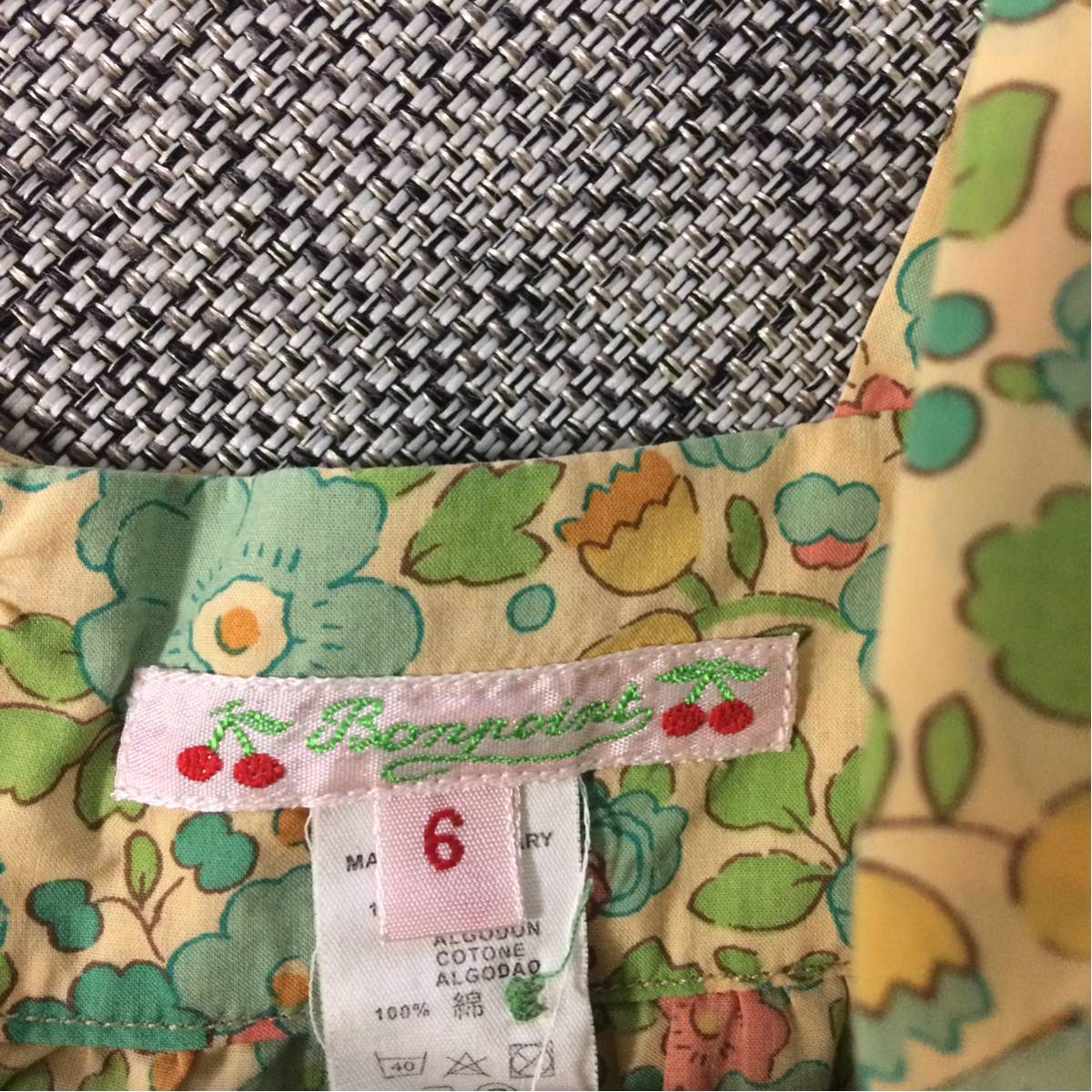 ボンポワン☆リバティノースリーブブラウスサイズ6A サエグサ 110120 美品