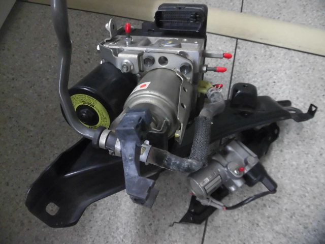 ＮＨＷ２０　プリウス　ＡＢＳアクチュエーター　未テスト　ジャンク品　４４５１０－４７０５０ 送料込　③