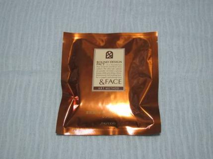 ＆フェイス ラウンドデザインパクトファンデーションオークル20、30未