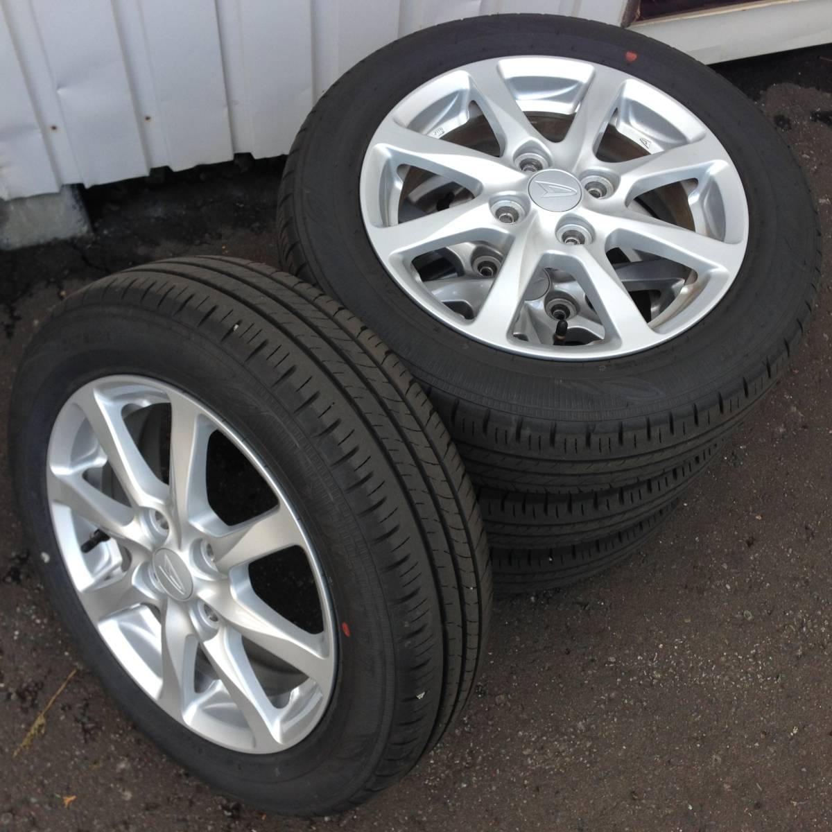 29-5 ダンロップ ENASAVE 155/65R14 EC300+ 2016年製 DUNLOP エナセーブ