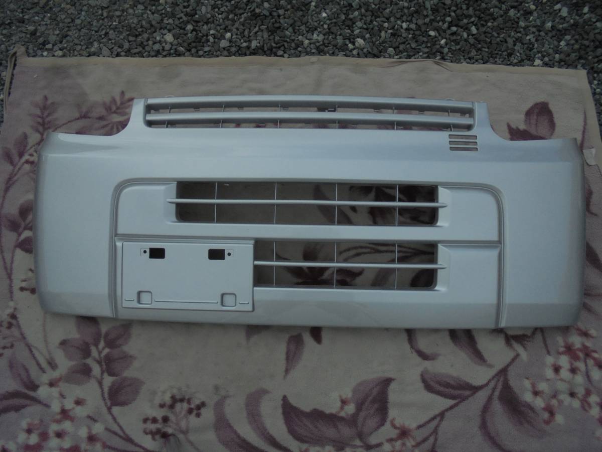 エブリイ DA17V フロントバンパー 71711-64P0 3756
