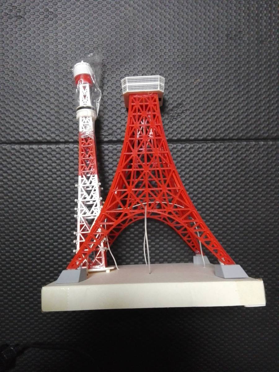 TAITO　東京タワー　フィギュア　プラモデル　光る