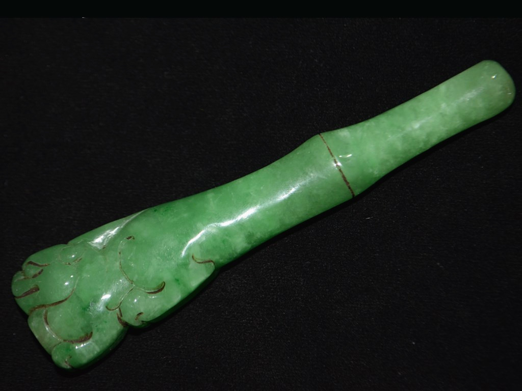 ●家族伝承● 古翡翠原石精彫 霊獣貔貅煙管 煙袋鍋 年代物