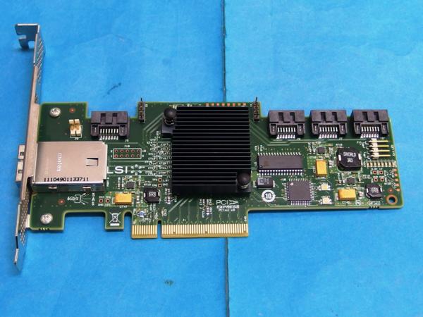 LSI 935A：LSI Logic MegaRAID SAS 9212-4I4E RAID HBA PCI-Express