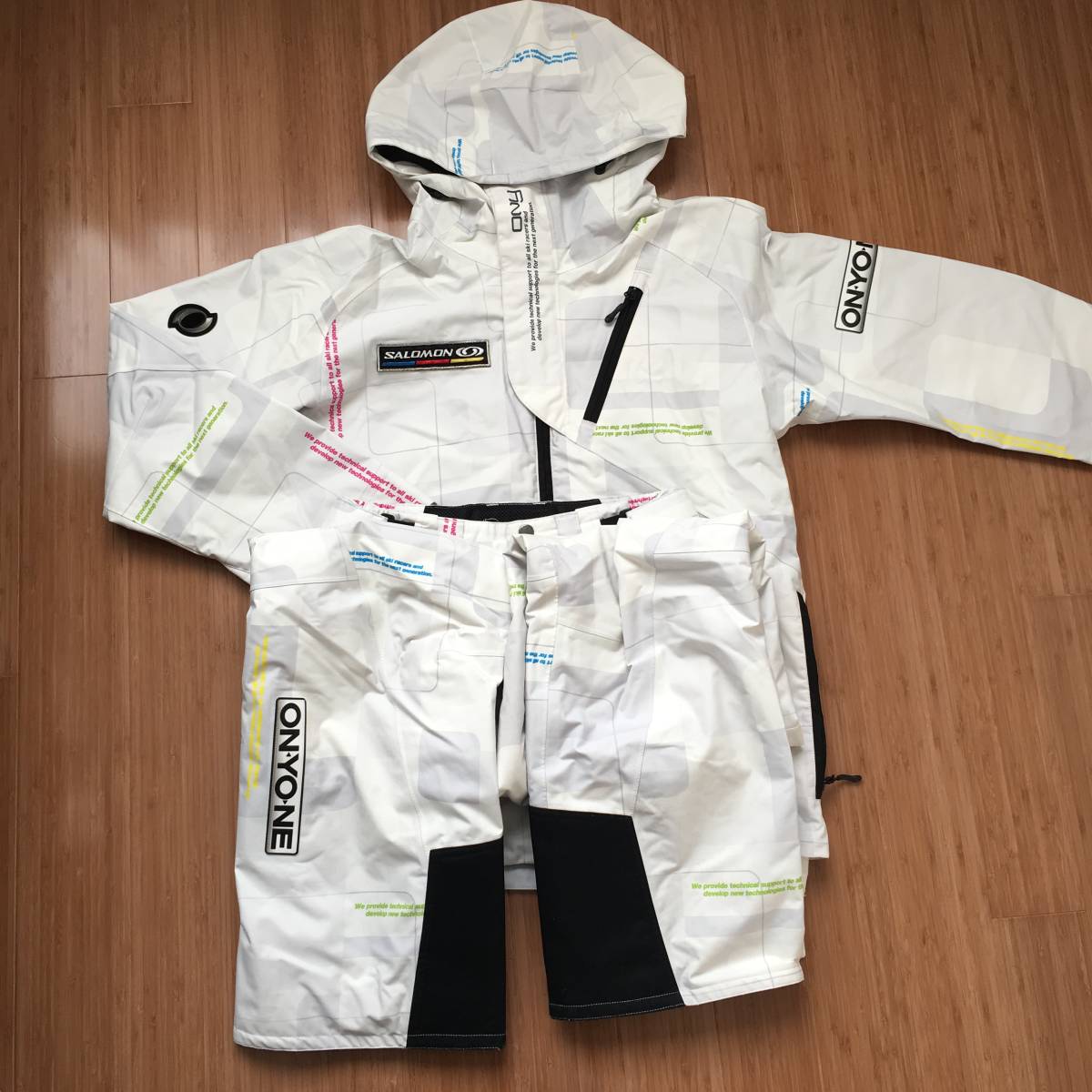 オンヨネ　サロモンチーム選手用　ウエア3点セットMサイズ　２０１３－２０１４　　★USED　ONYONE　SALOMON