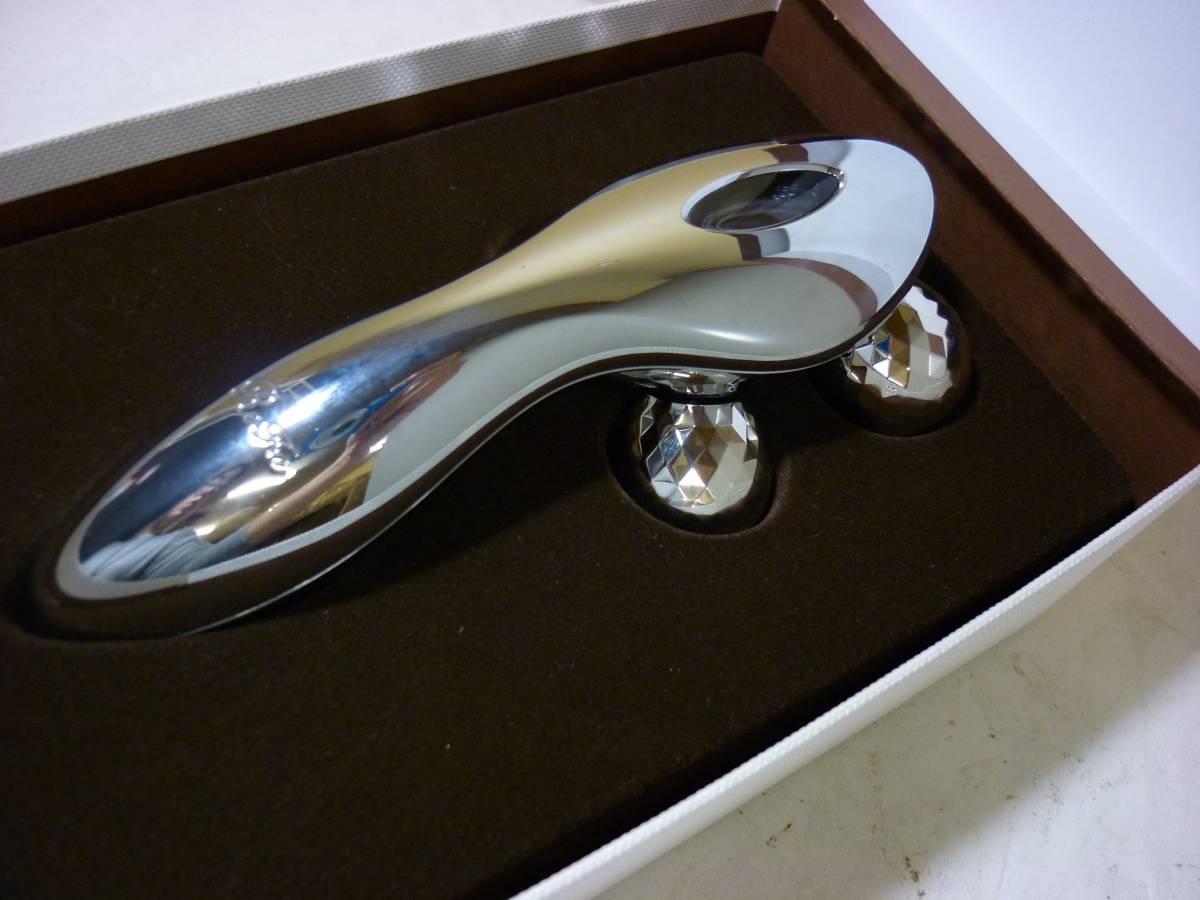 安心の国内正規品 中古品 Refa 4 CARAT リファフォーカラット 美顔器
