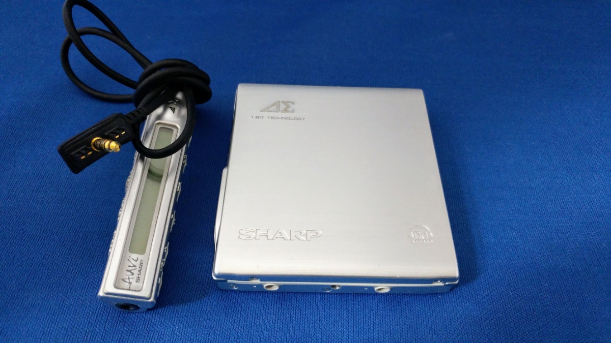 シャープ ☆ タカラ ☆ XAM - M010 ☆ 激レア ☆ ポータブルMDプレーヤー