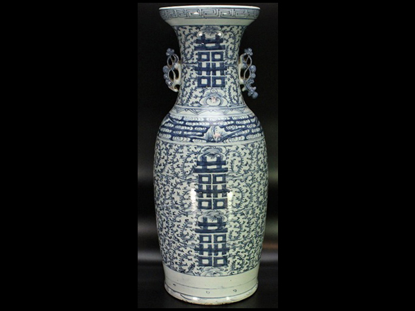 中国美術 青華纏枝蓮花紋 尊瓶 時代物 傷有 DT816 中国美術 青華纏枝